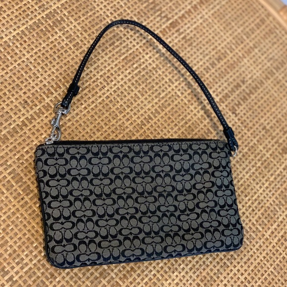 Adorable signature coach wristlet - Picture 5 of 6